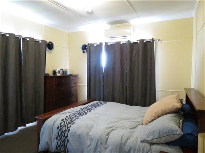 108 Northern Road, Roma QLD 4455