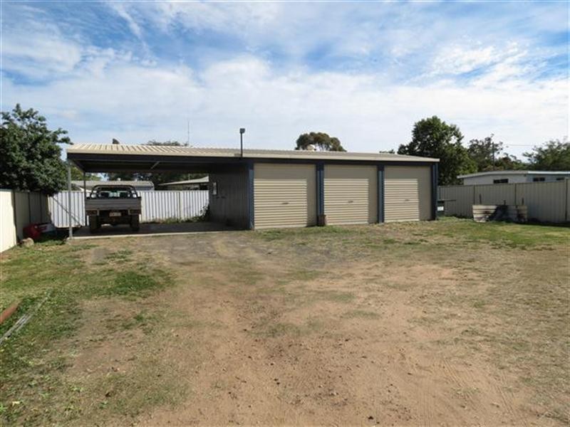 108 Northern Road, Roma QLD 4455