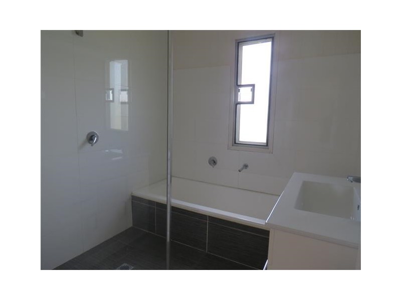 43 Ivy Street, Roma QLD 4455