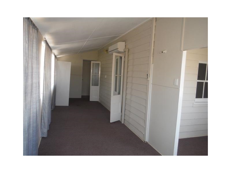 46 Arthur Street, Roma QLD 4455