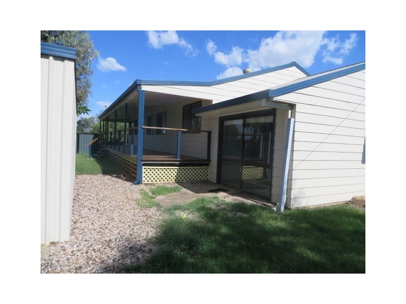 30 Spencer Street, Roma QLD 4455