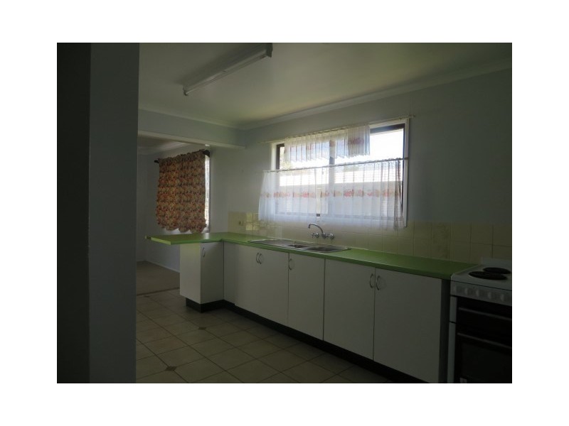 30 Spencer Street, Roma QLD 4455