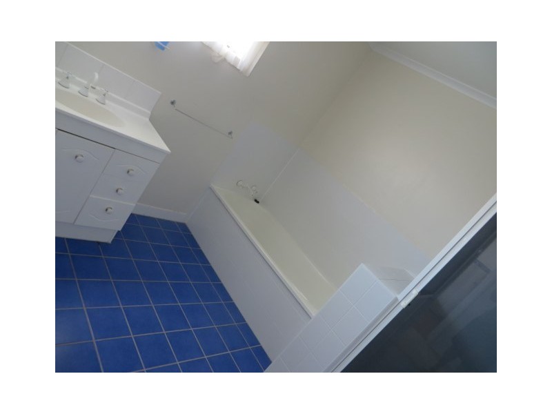 30 Spencer Street, Roma QLD 4455