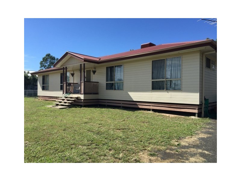 8 Bakerfinch Crescent, Roma QLD 4455