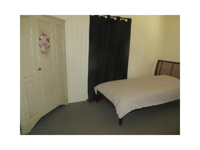 156 McDowall Street, Roma QLD 4455