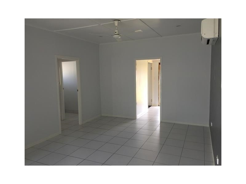 63 Chrystal Street, Roma QLD 4455