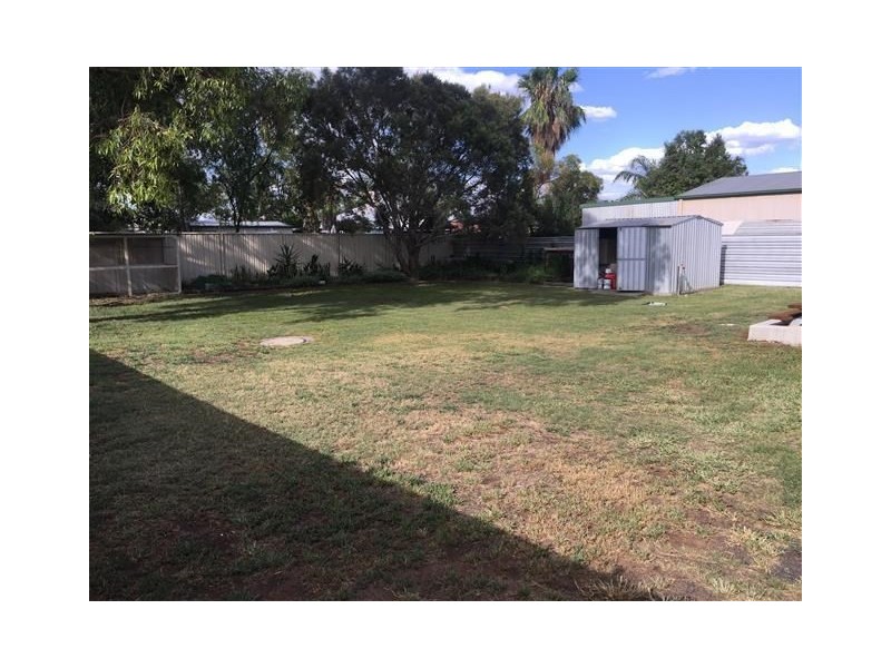 63 Chrystal Street, Roma QLD 4455