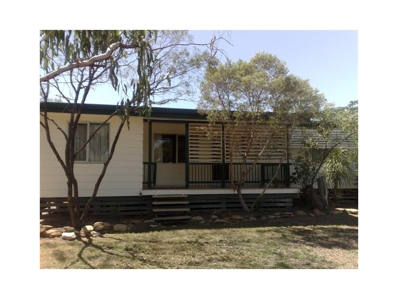 24 Wright Street, Roma QLD 4455