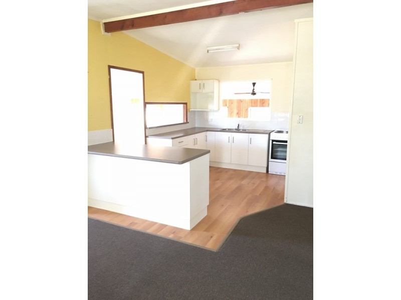 24 Wright Street, Roma QLD 4455