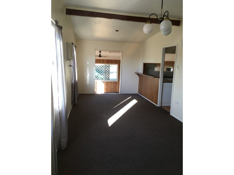 24 Wright Street, Roma QLD 4455