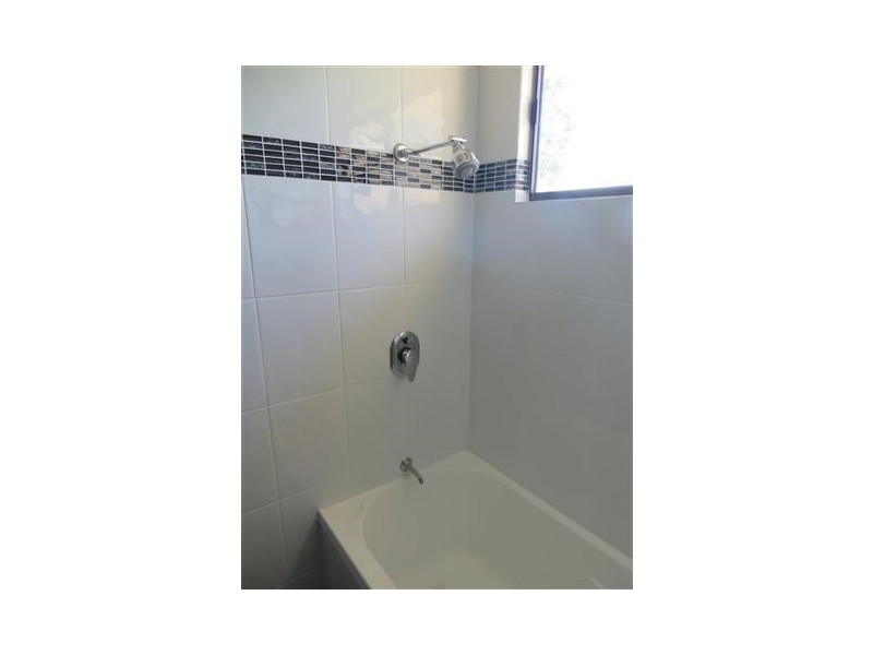 60 McPhie Street, Roma QLD 4455