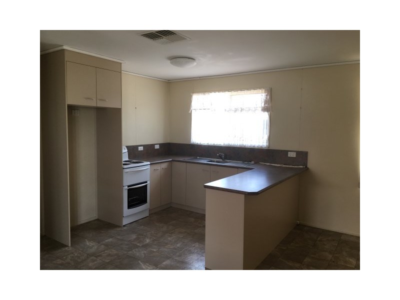 5 Karalee Court, Roma QLD 4455