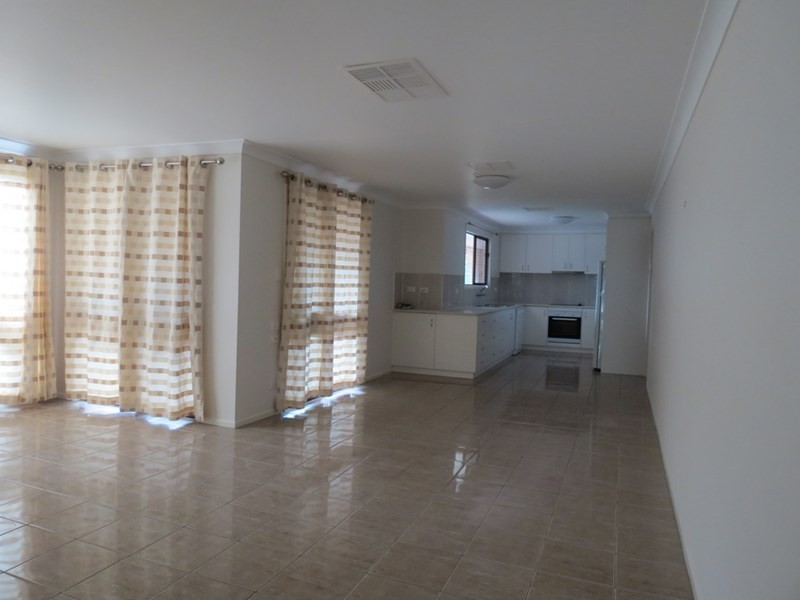 22 Wright Street, Roma QLD 4455