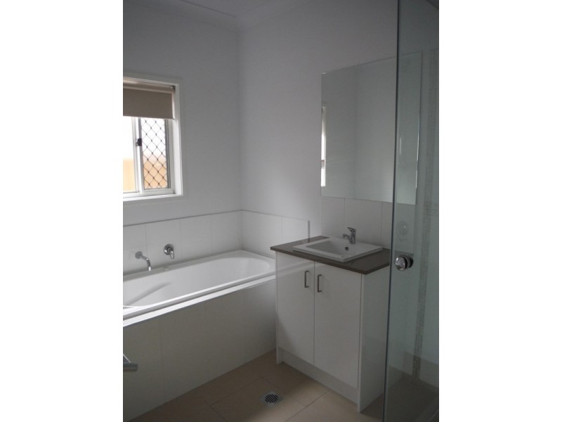 14 Clearview Drive, Roma QLD 4455