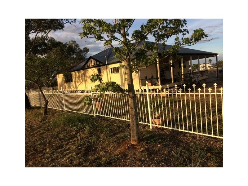 96 Chrystal Street, Roma QLD 4455