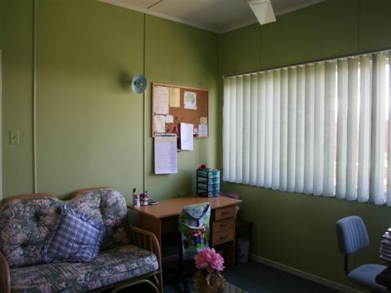 11 Albert Street, Roma QLD 4455