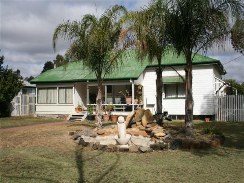 6 Northern Road, Roma QLD 4455