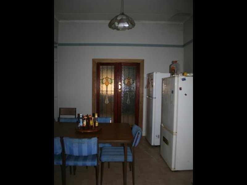 6 Northern Road, Roma QLD 4455