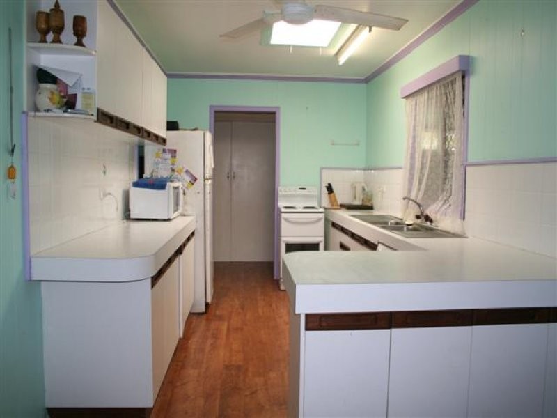 8 Borland Street, Roma QLD 4455