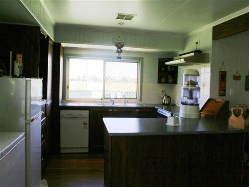 16-18 Derry Street, Roma QLD 4455