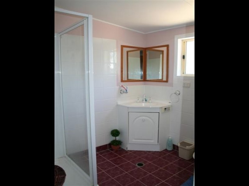 16-18 Derry Street, Roma QLD 4455