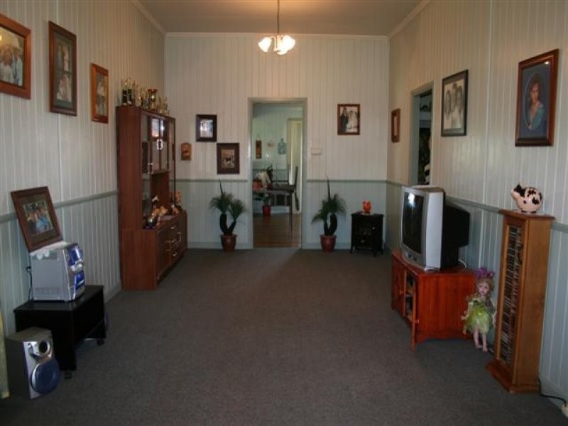 16-18 Derry Street, Roma QLD 4455