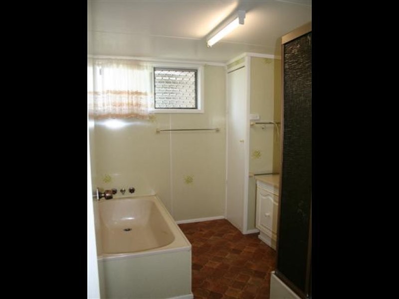 84 Miscamble Street, Roma QLD 4455