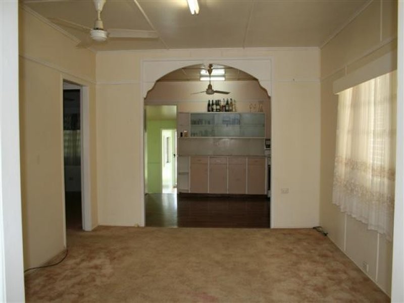 84 Miscamble Street, Roma QLD 4455