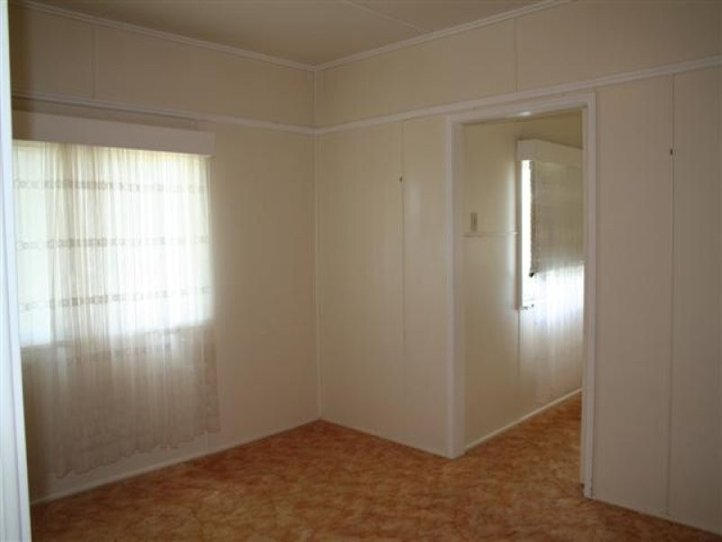 84 Miscamble Street, Roma QLD 4455