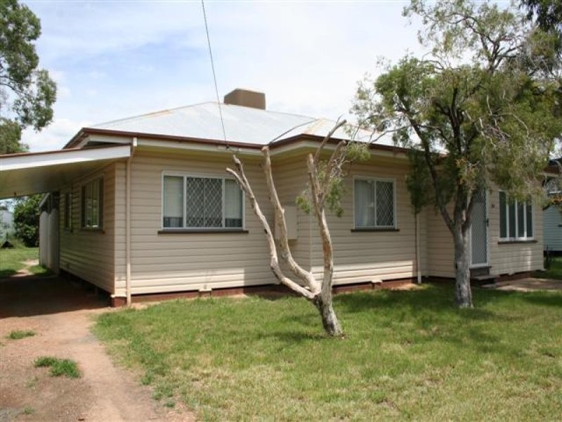 84 Miscamble Street, Roma QLD 4455
