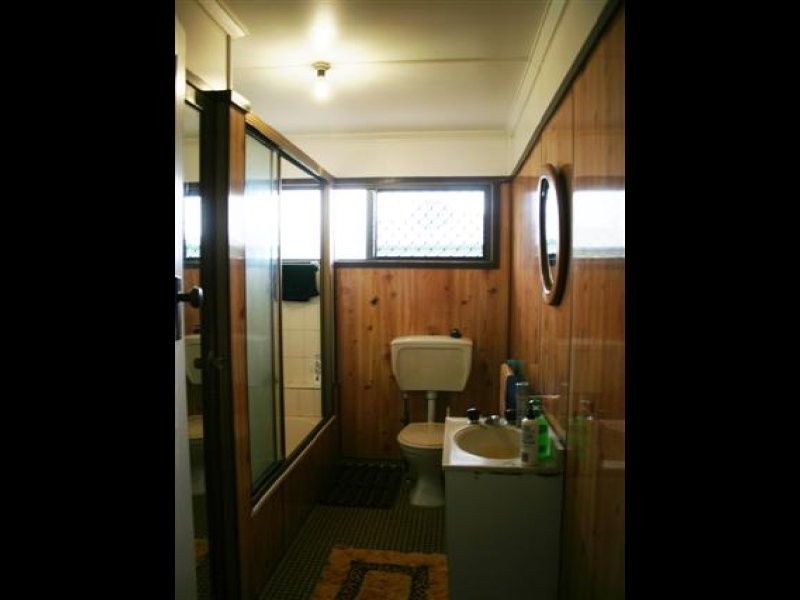 120 Currey Street, Roma QLD 4455