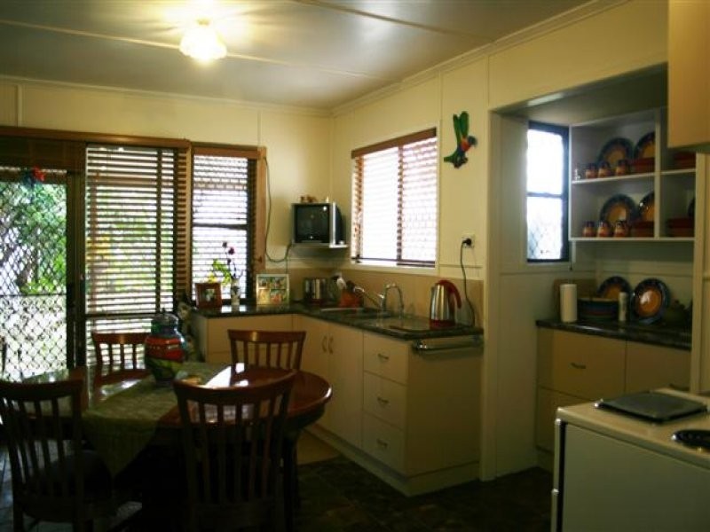 120 Currey Street, Roma QLD 4455