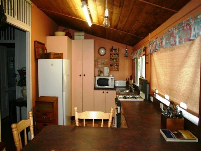 62 Raglan Street, Roma QLD 4455