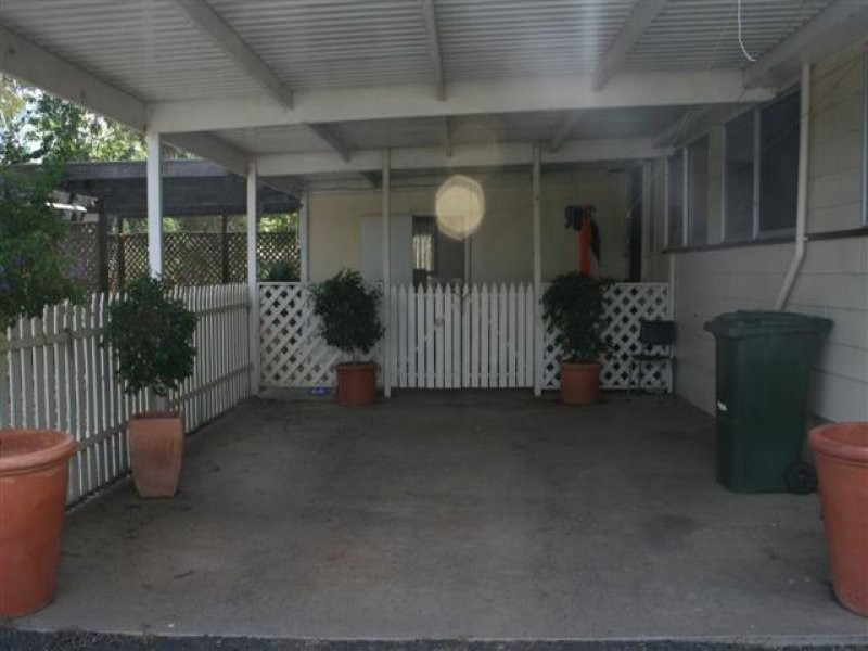 62 Raglan Street, Roma QLD 4455