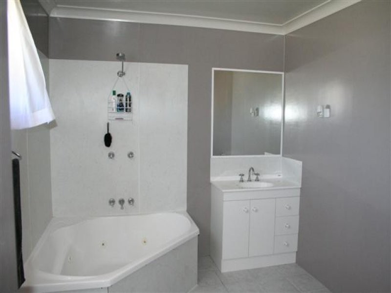 36 Conlan Street, Roma QLD 4455