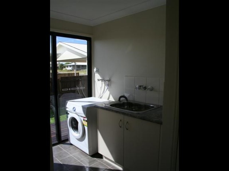 27 Robusta Drive, Roma QLD 4455