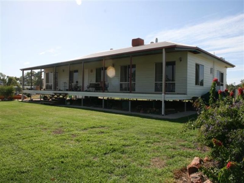 7 Beaumont Drive, Roma QLD 4455