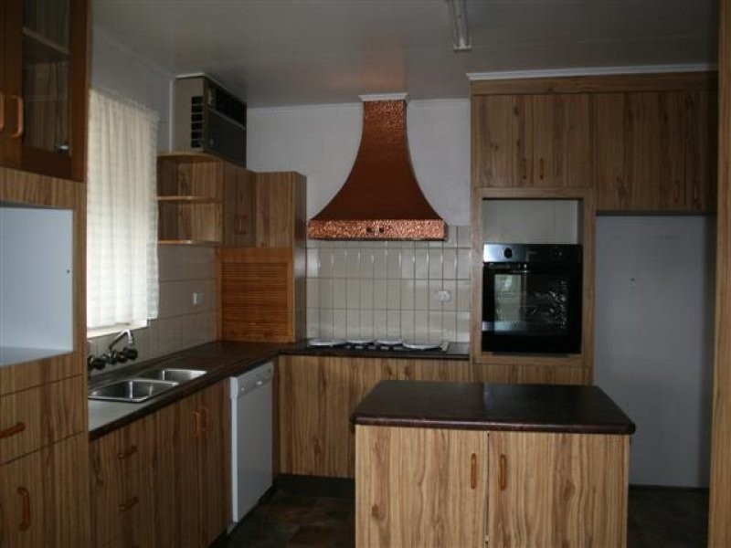 1 Prince Street, Roma QLD 4455