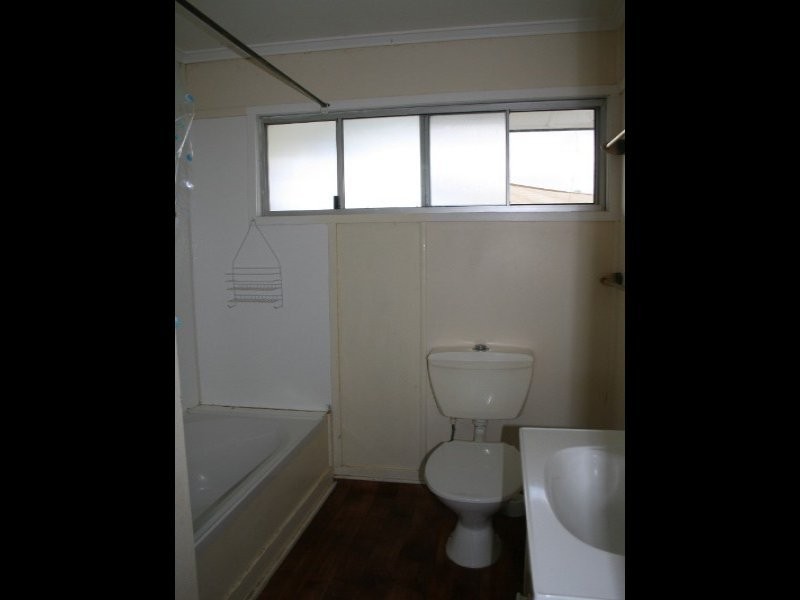 42 Foott Street, Roma QLD 4455