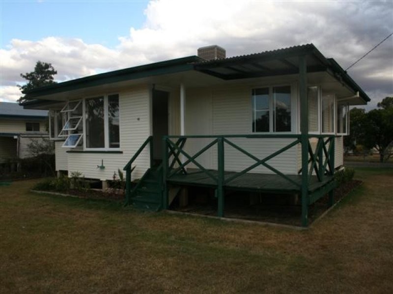 42 Foott Street, Roma QLD 4455