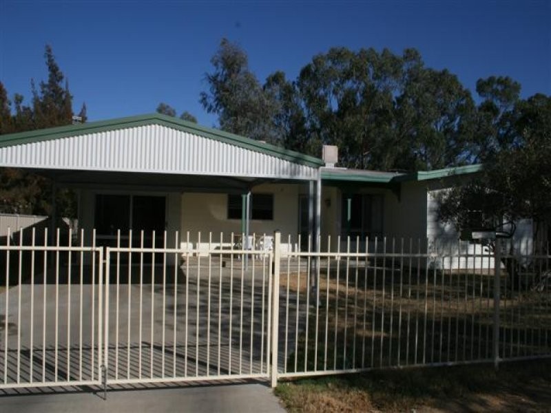 9 Borland Street, Roma QLD 4455