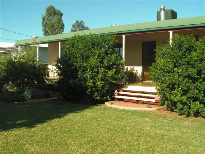 13 Alex Parade, Roma QLD 4455