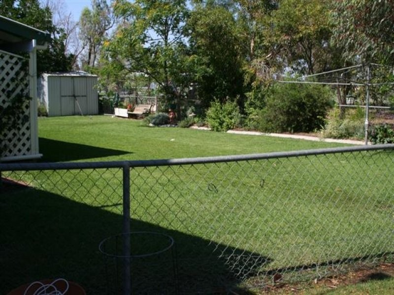 134 Northern Road, Roma QLD 4455