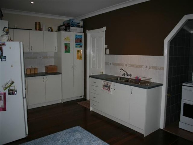 18 Crawford Street, Roma QLD 4455