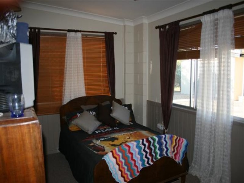 18 Crawford Street, Roma QLD 4455