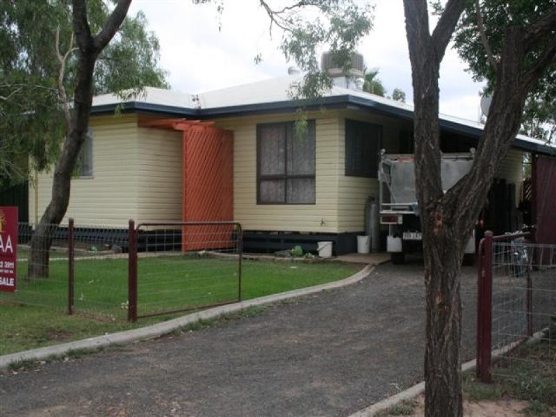 29 Derry Street, Roma QLD 4455