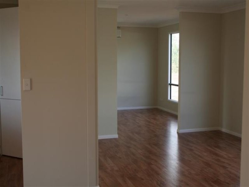 3 Powell Street, Roma QLD 4455