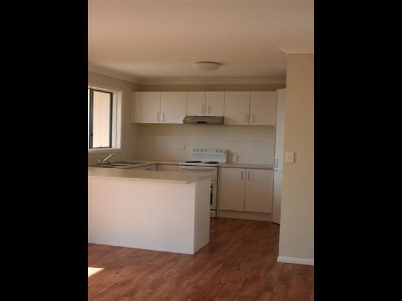 3 Powell Street, Roma QLD 4455