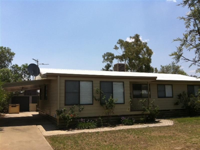 7 Everingham Avenue, Roma QLD 4455