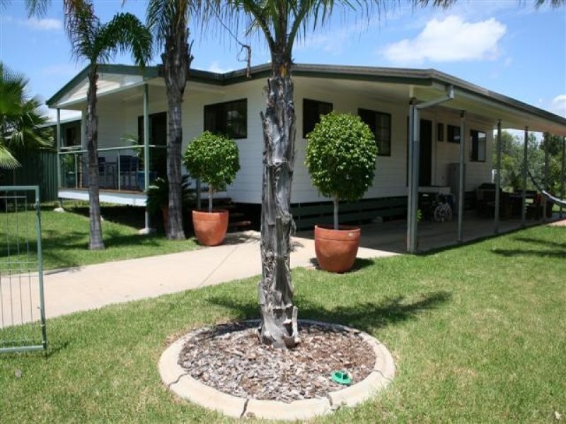 69 Currey Street, Roma QLD 4455
